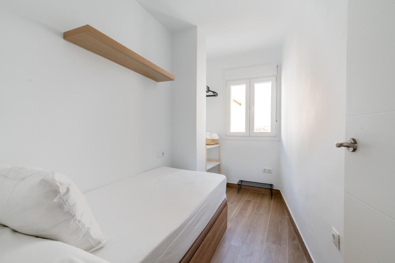 Апартаменты Holi-Rent Pureza Севилья Экстерьер фото